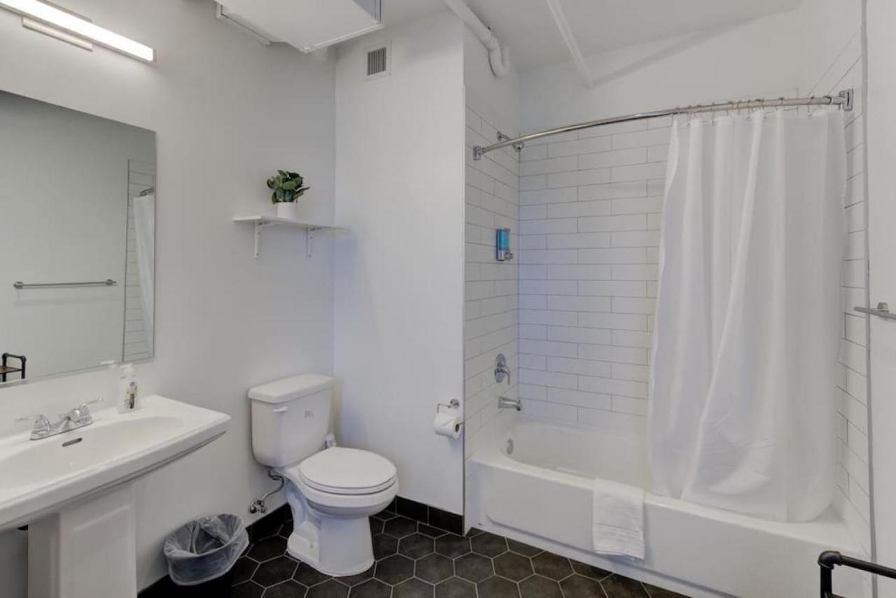 Handsomely Historic Place Apartment