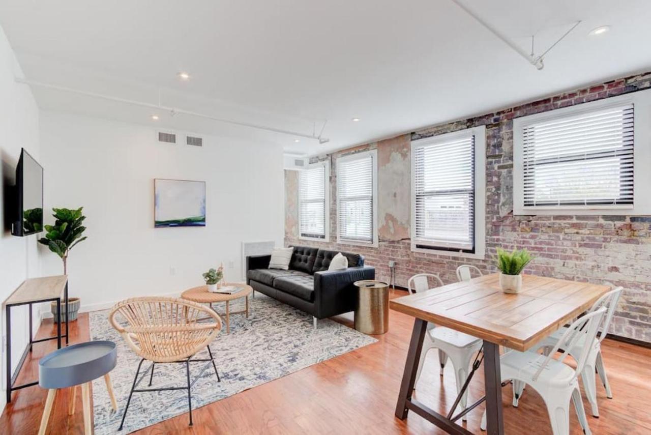 Apartment Handsomely Historic Place